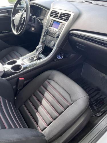 Ford-Passenger-2-detail